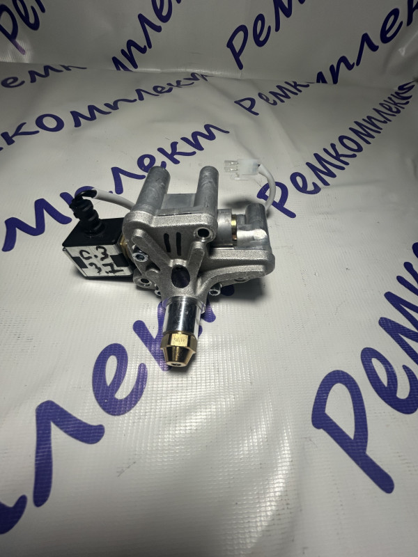 Топливный насос сб. 5694 для подогревателя 30 SP, 24 В Адверс-Теплостар}